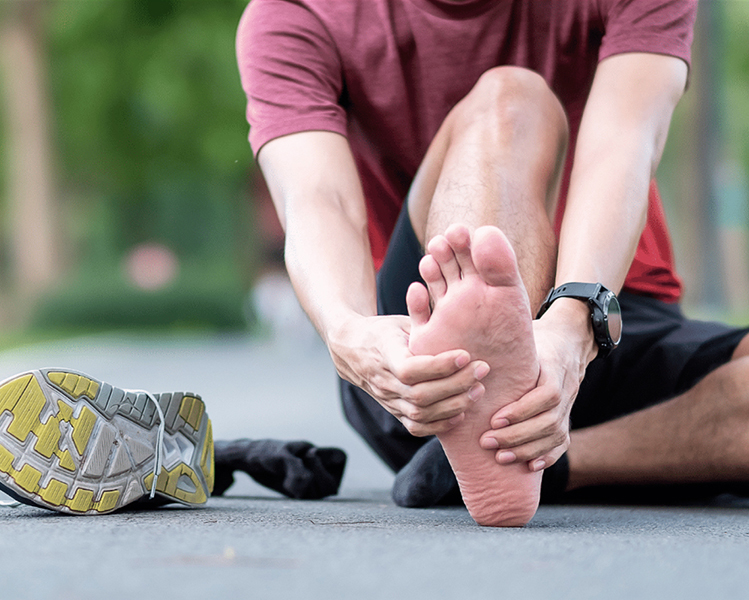 Fascitis plantar. Conoce cómo prevenir y tratar esta inflamación del pie