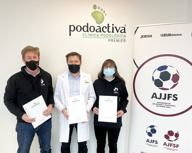 Firma del convenio entre Podoactiva y la Asociación de Jugadores y Jugadoras de Fútbol Sala