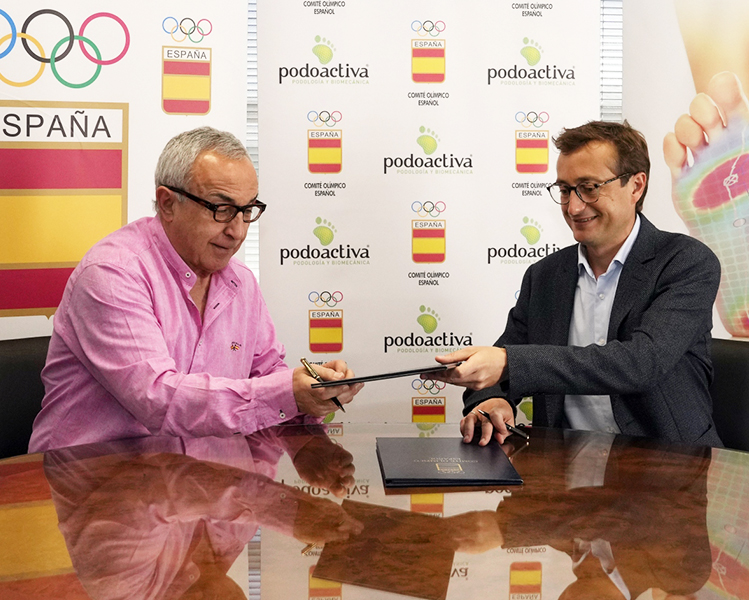 Signature of COE and Podoactiva at the central headquarters of the Committee in Madrid