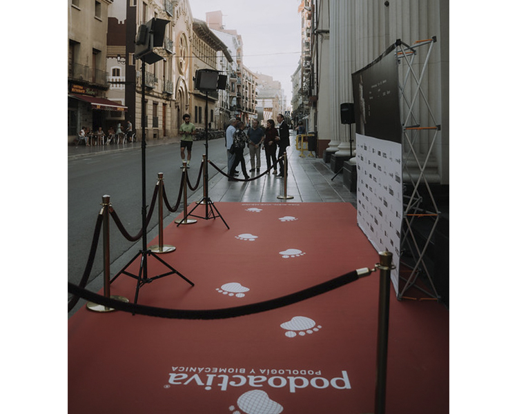 Podoactiva red carpet at the door of the Olimpia Theater