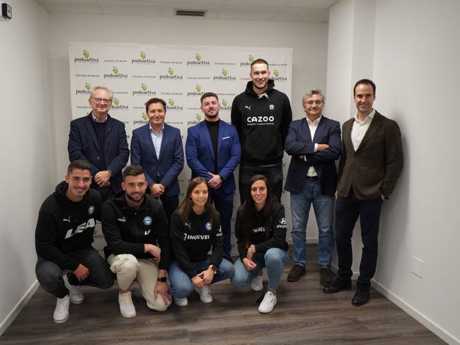 Sivera, Moya et Sedekerskis à l'inauguration de PODOACTIVA à Vitoria