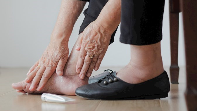 cuidado de los pies en pacientes con alzheimer